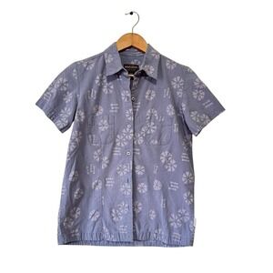 Vintage Woolrich Women's Blue Button Down Shirt with Floral Print Size Small